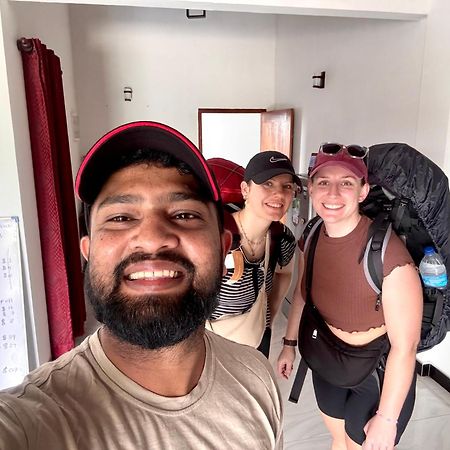The Alexis'S Guest House Negombo Esterno foto