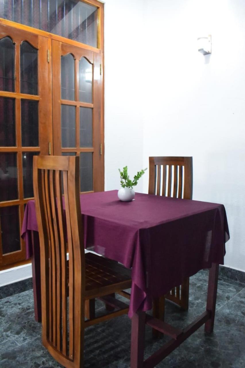 The Alexis'S Guest House Negombo Esterno foto