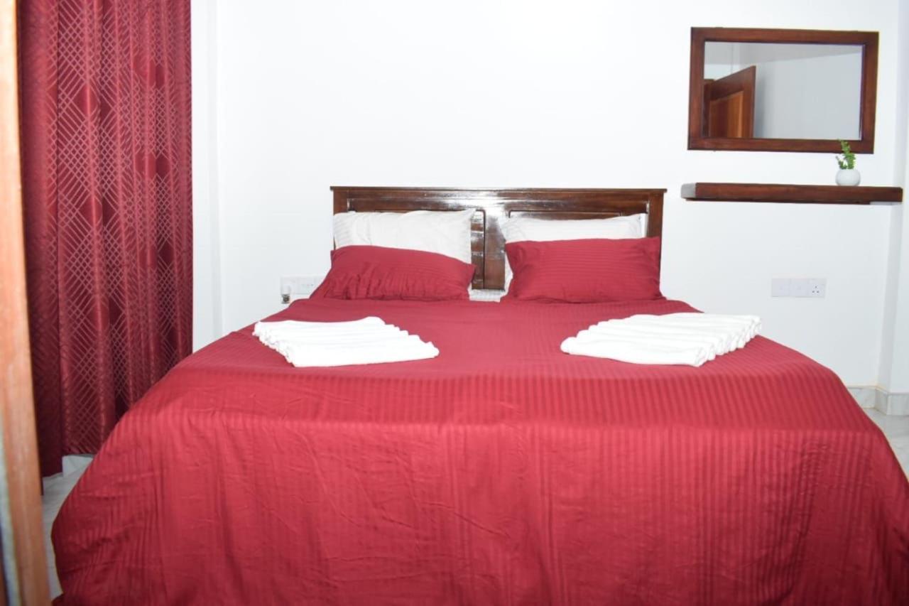 The Alexis'S Guest House Negombo Esterno foto